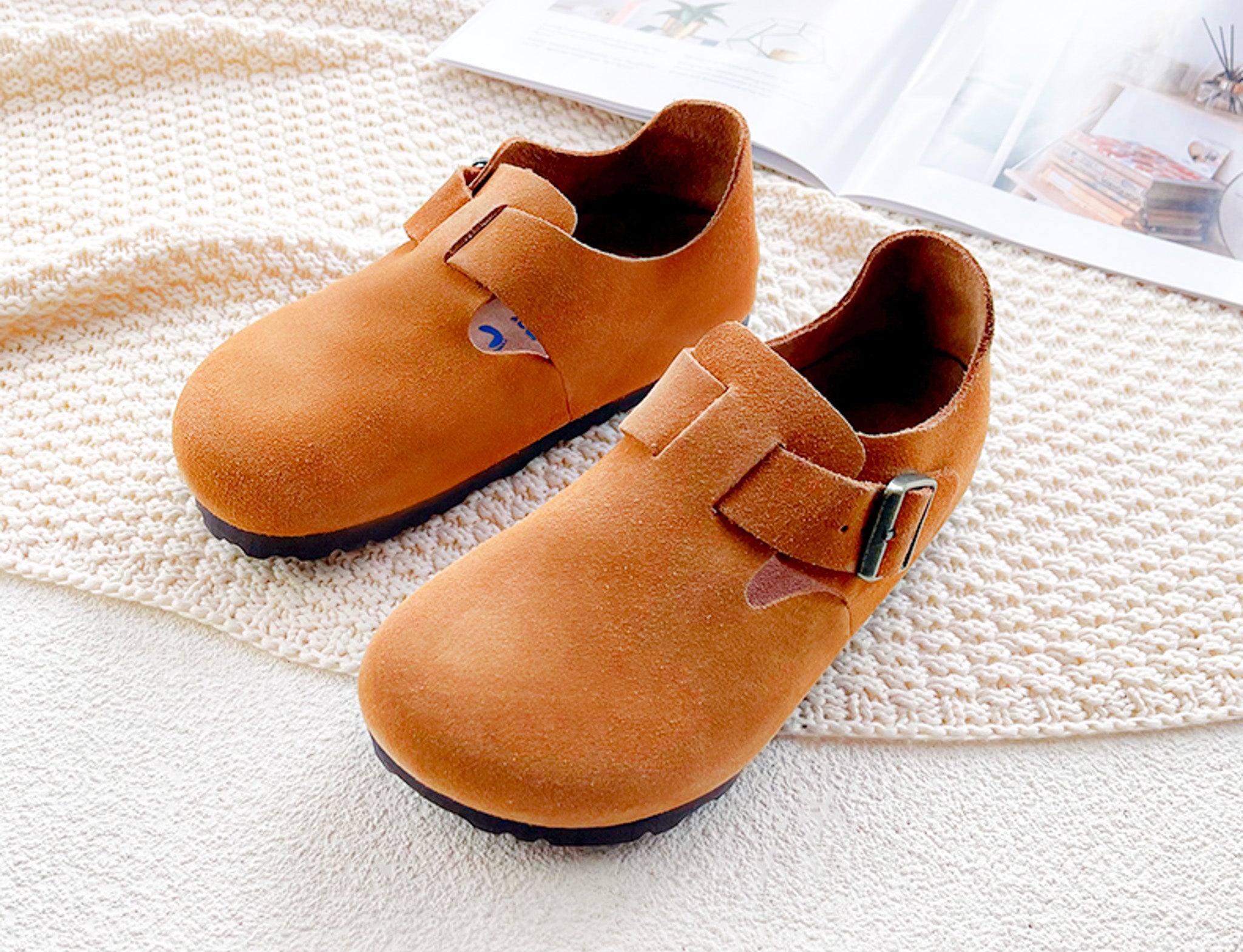 Akira chestnut full close